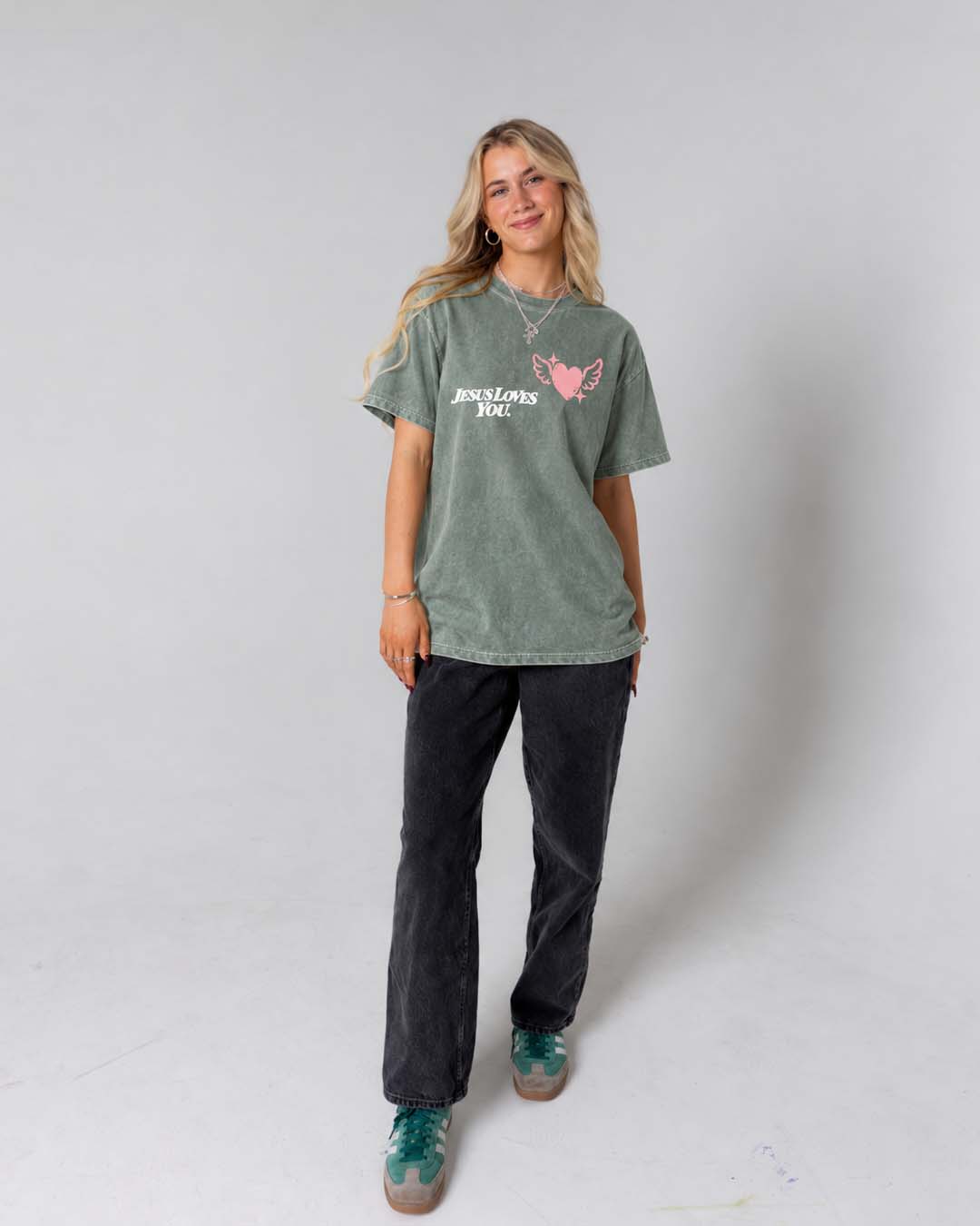 NEW || "Love Set Me Free" Comfort Colors Tee